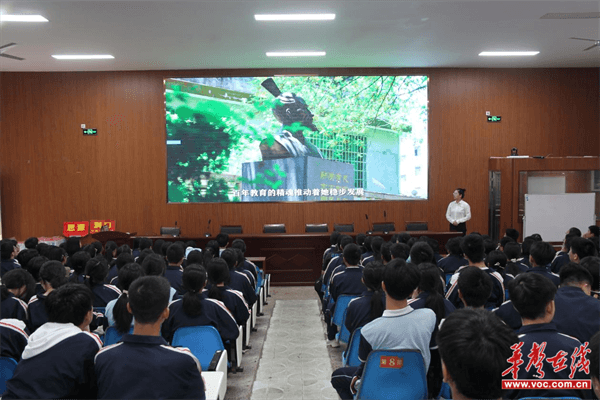 洞口一中举行校园开放日活动