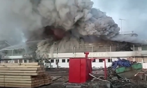 俄紧急情况部：一客轮在阿尔汉格尔斯克港发生火灾