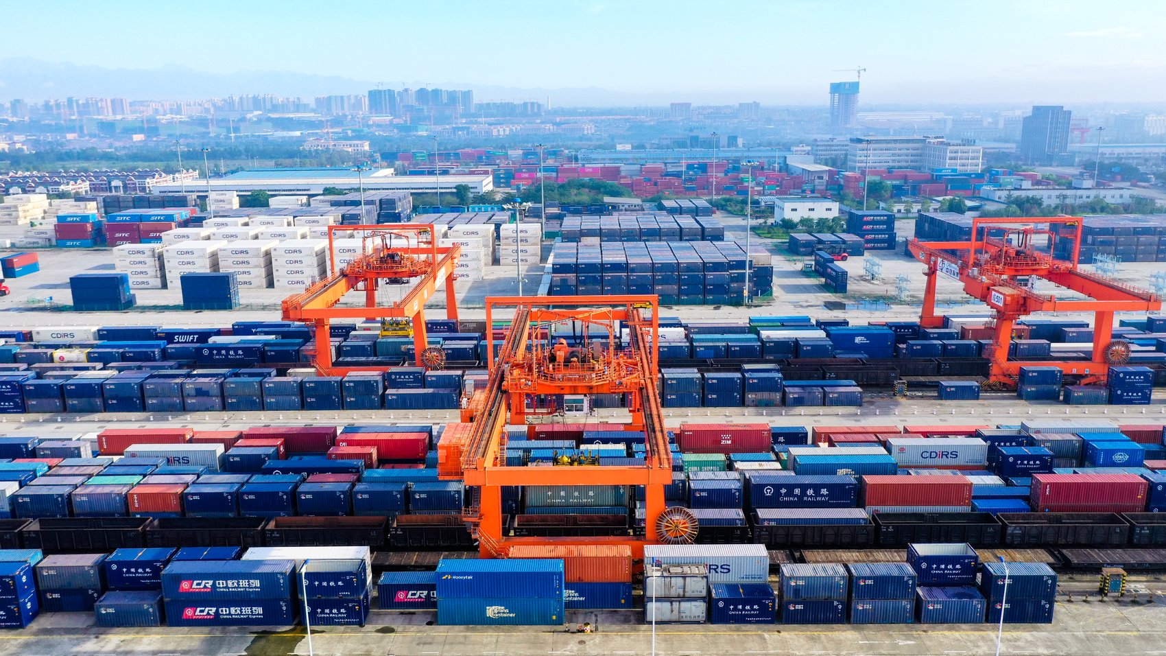 高质量发展调研行77丨青白江驶上"中欧班列"快车道的密码