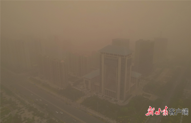 武威市出现沙尘暴天气