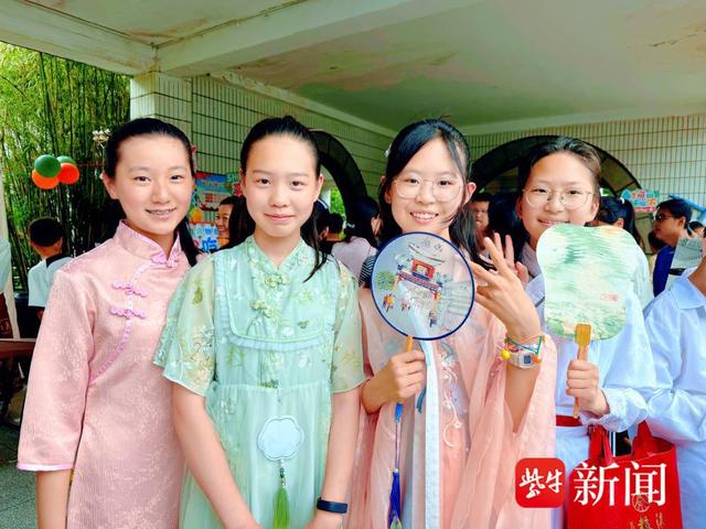 会劳动,真"润心"!镇江实验学校阳光娃"西津大集"乐翻天