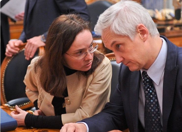 临阵换帅,普京为啥选他?