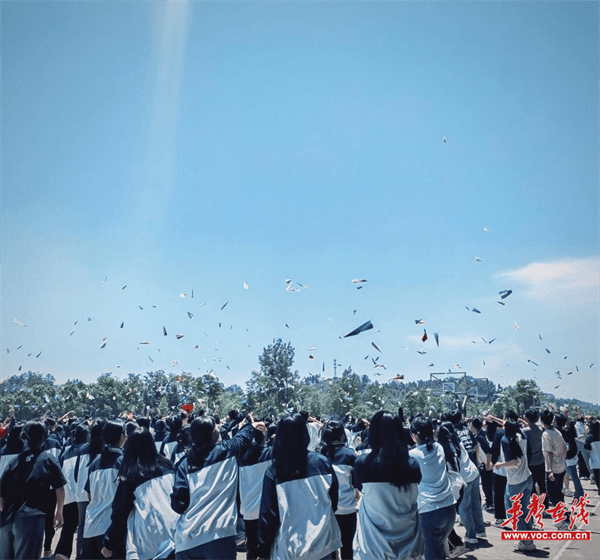 洞口二中举行2024届高三心理减压团体辅导活动_新浪财经_新浪网