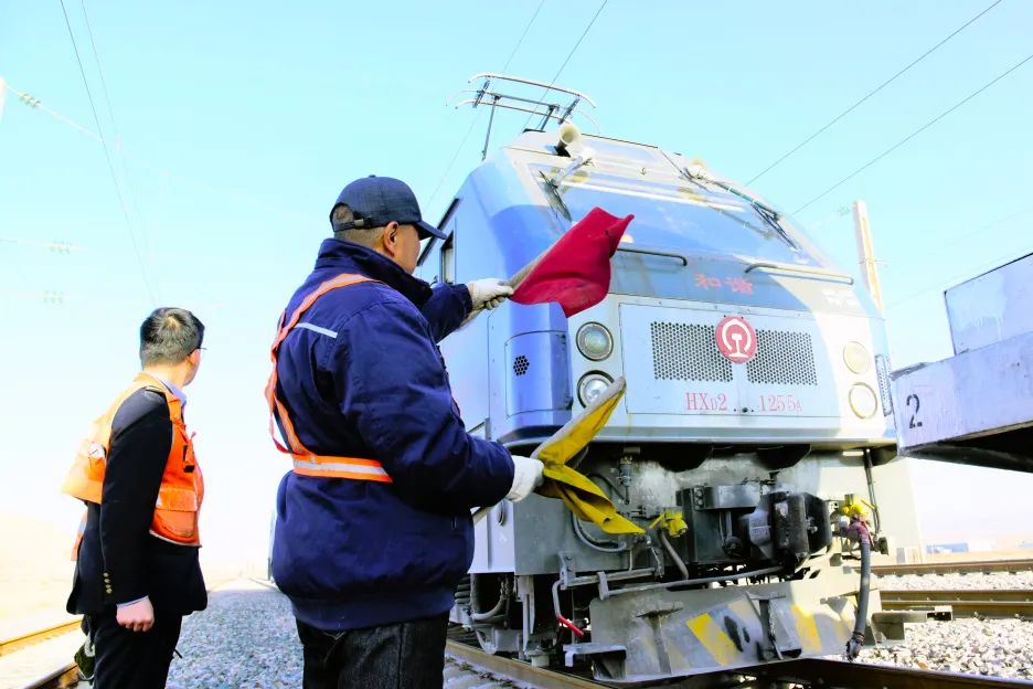 这条铁路7座车站名中都有这个字!