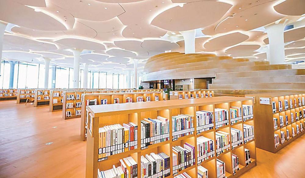 编者按:近年来,走进图书馆,书店等阅读和文化空间,抑或漫步云端,内容