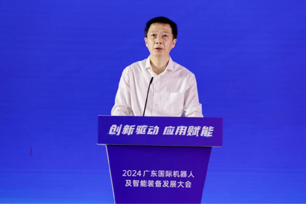 广东省工业和信息化厅副厅长 陈磊陈磊介绍,广东省工业和信息化厅高度