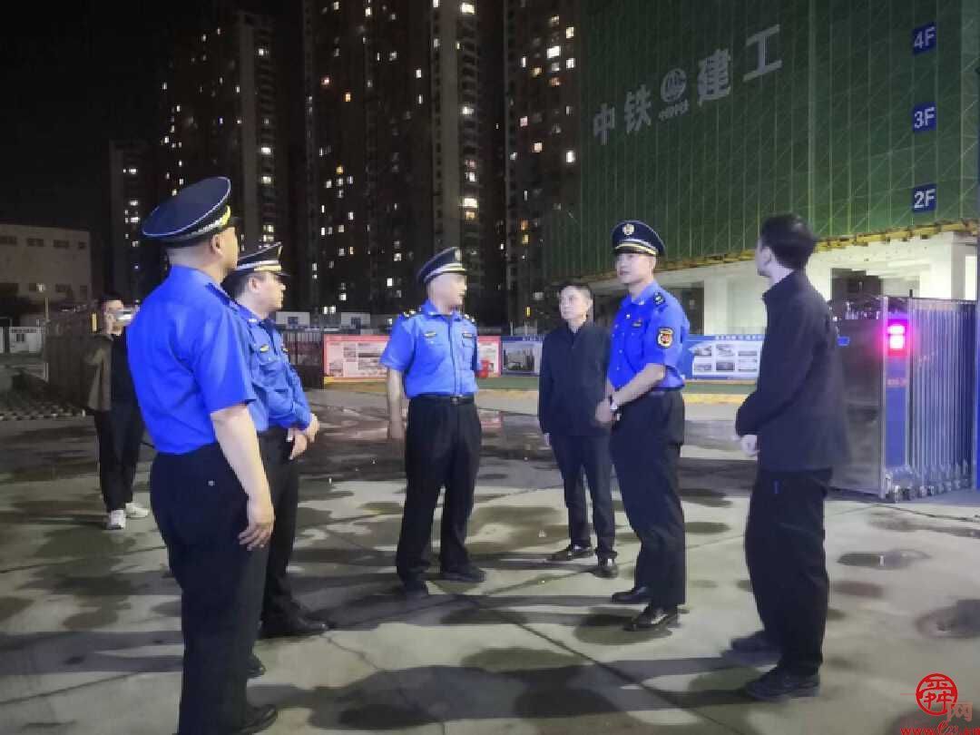 为城市"消音"为双考降噪 济南市区两级城管执法部门联合开展"静音"