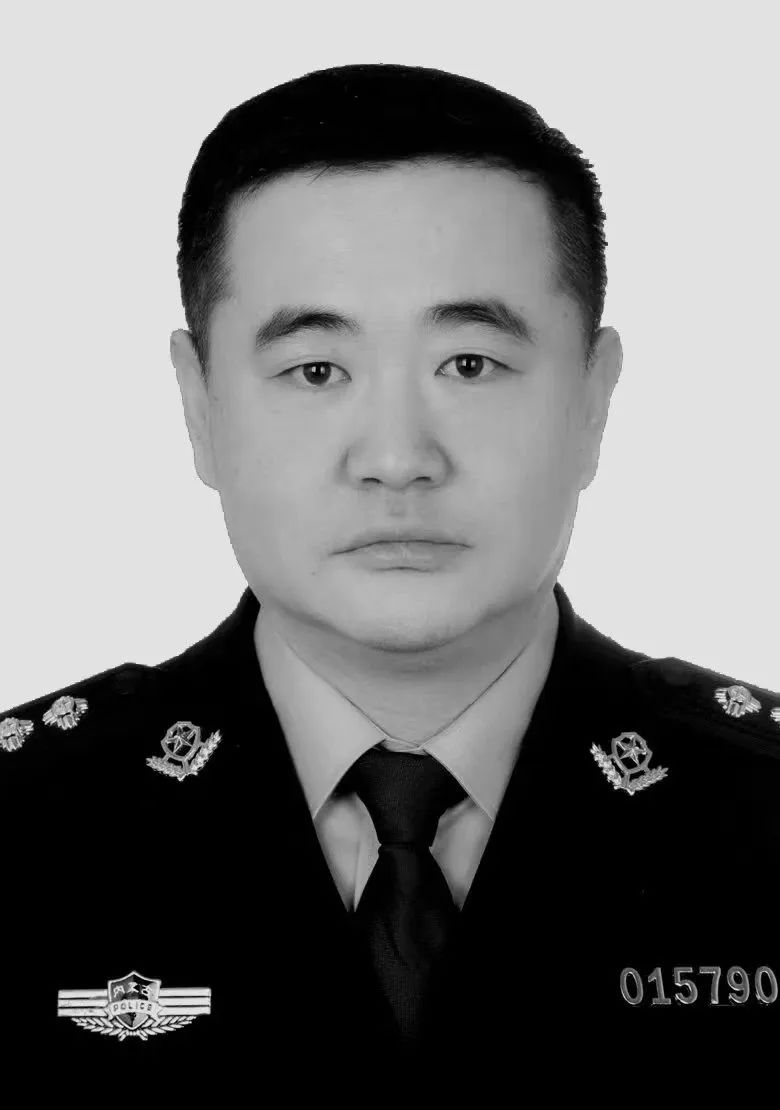 派出所副所长因公牺牲,小女儿还盼着他三天后回来