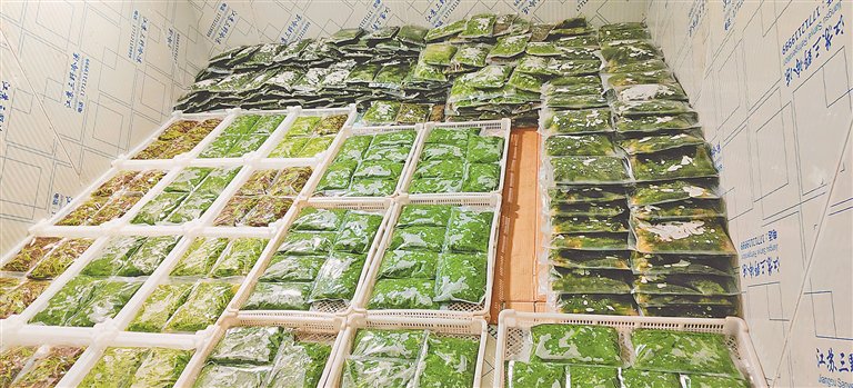 园滋园味山特农产品加工坊包装好的山野菜.