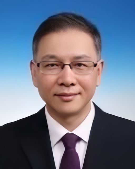 公开履历显示,王昆出生于1971年12月,福建松溪人,中共党员,1991年8月