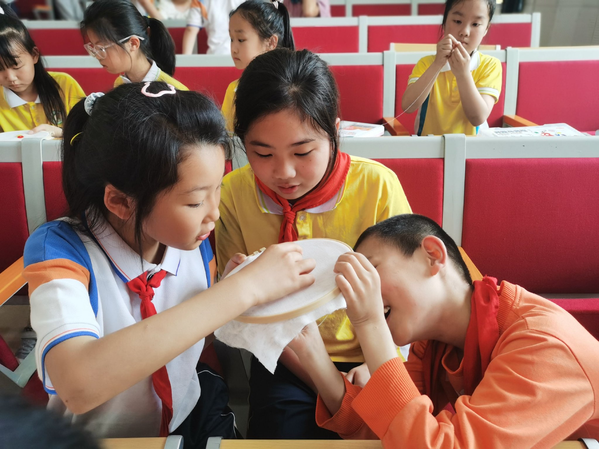 平江县桂花学校:劳动砺心志,实践促成长