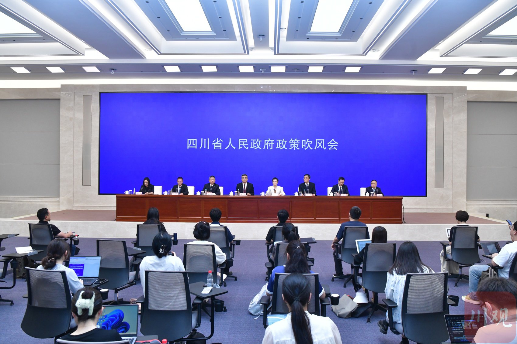 四川在线记者 陈碧红 摄影 向宇省政府日前印发《四川省推动大规模