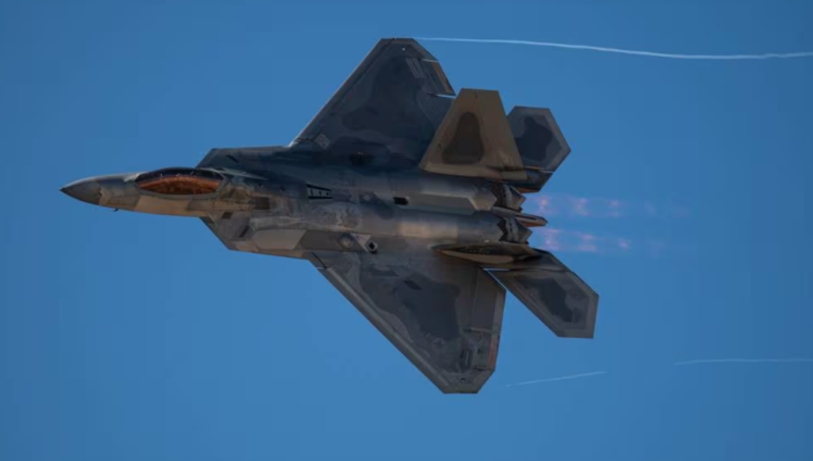 美众议院将阻止F-22退役 要求美空军继续采购F-15EX