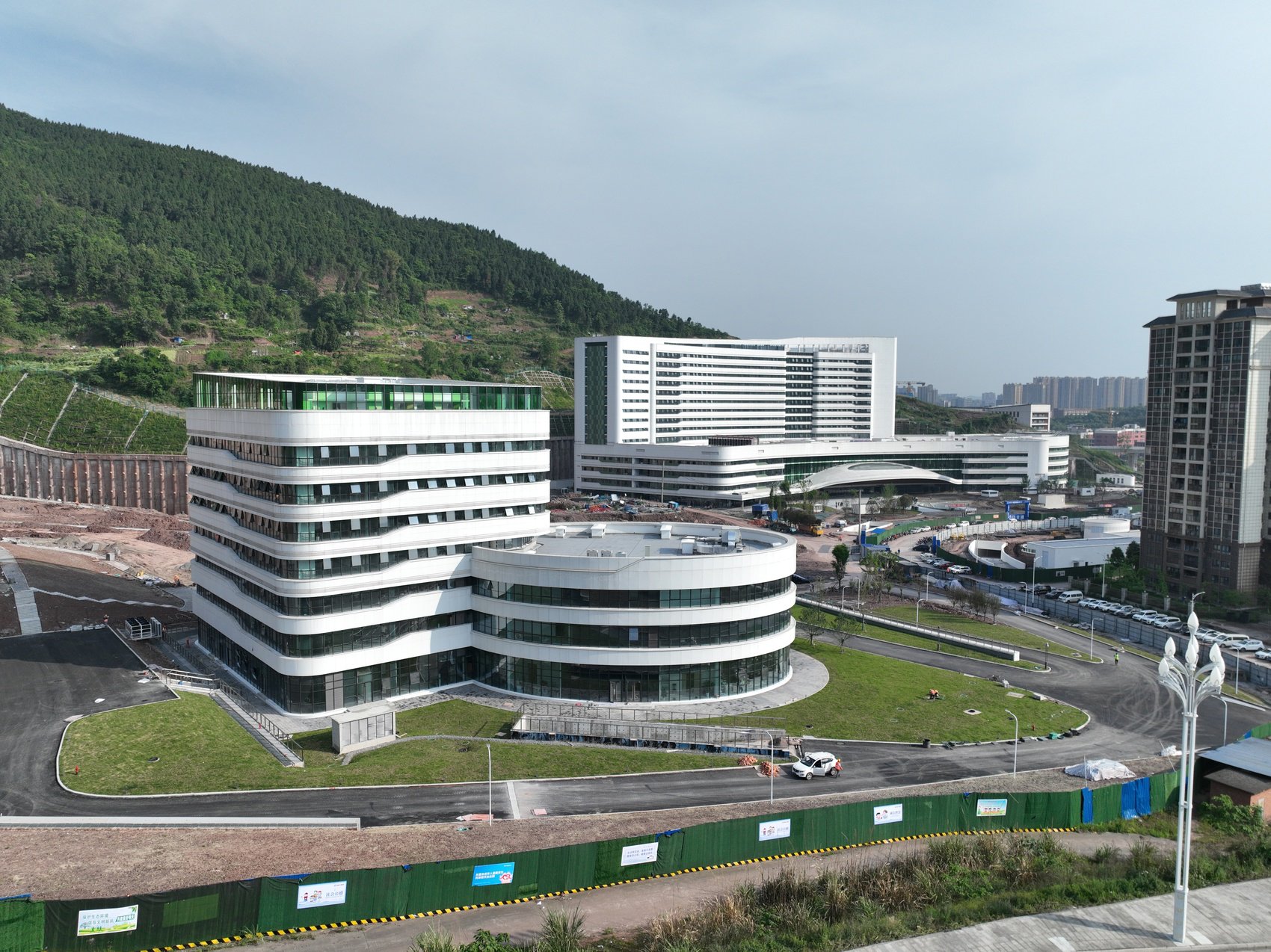 即将投运的四川省人民医院川东医院。