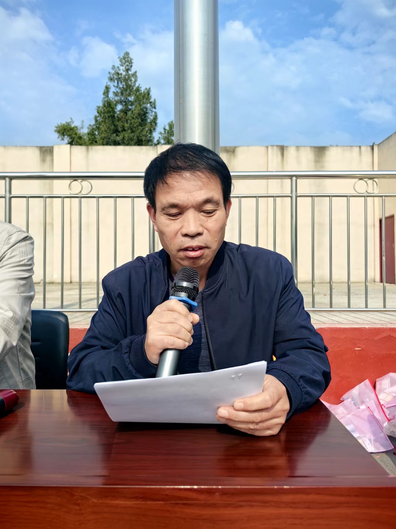 为追风的孩子插上理想的翅膀——南召县崔庄乡初级中学举行七八年级