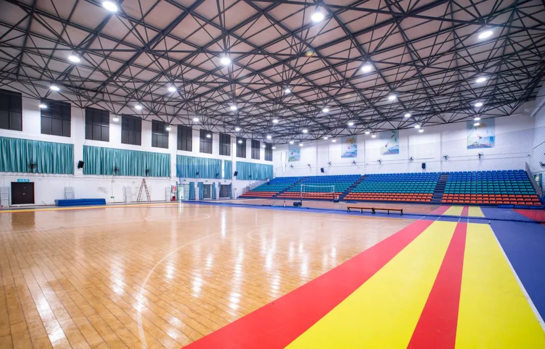 "三亚国际体育产业园体育馆和游泳馆副总工程师李杰说,目前已经完成了