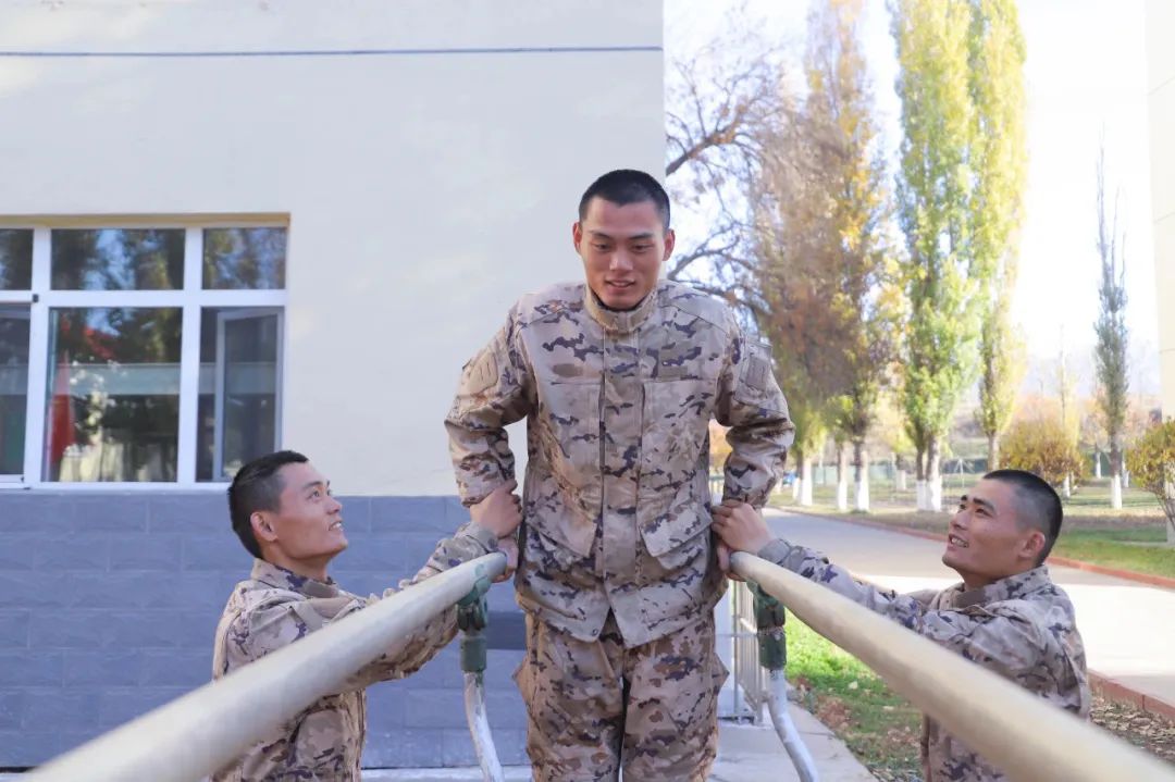 熄灯号丨三胞胎的约定|新疆_新浪财经_新浪网