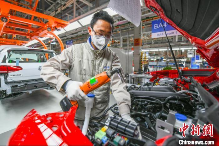 "另外,大多数农村具备独家独院的条件,有自己的车位可以停车,如果能够