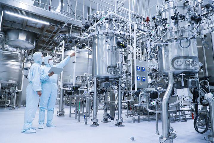 新质生产力一线观察|一粒创新药 十年磨一剑——齐鲁制药集团创新一线