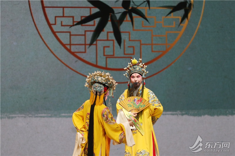 致敬"昆大班",上海昆剧团折子戏集锦回首昆曲"成长"历程|昆曲_新浪财