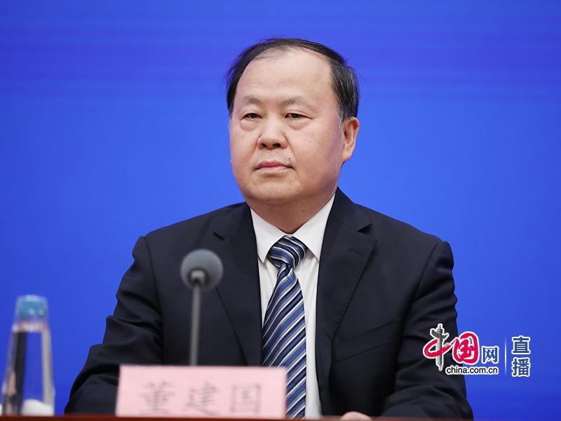 会上,住房和城乡建设部副部长董建国介绍,今天(17日)上午,全国切实做