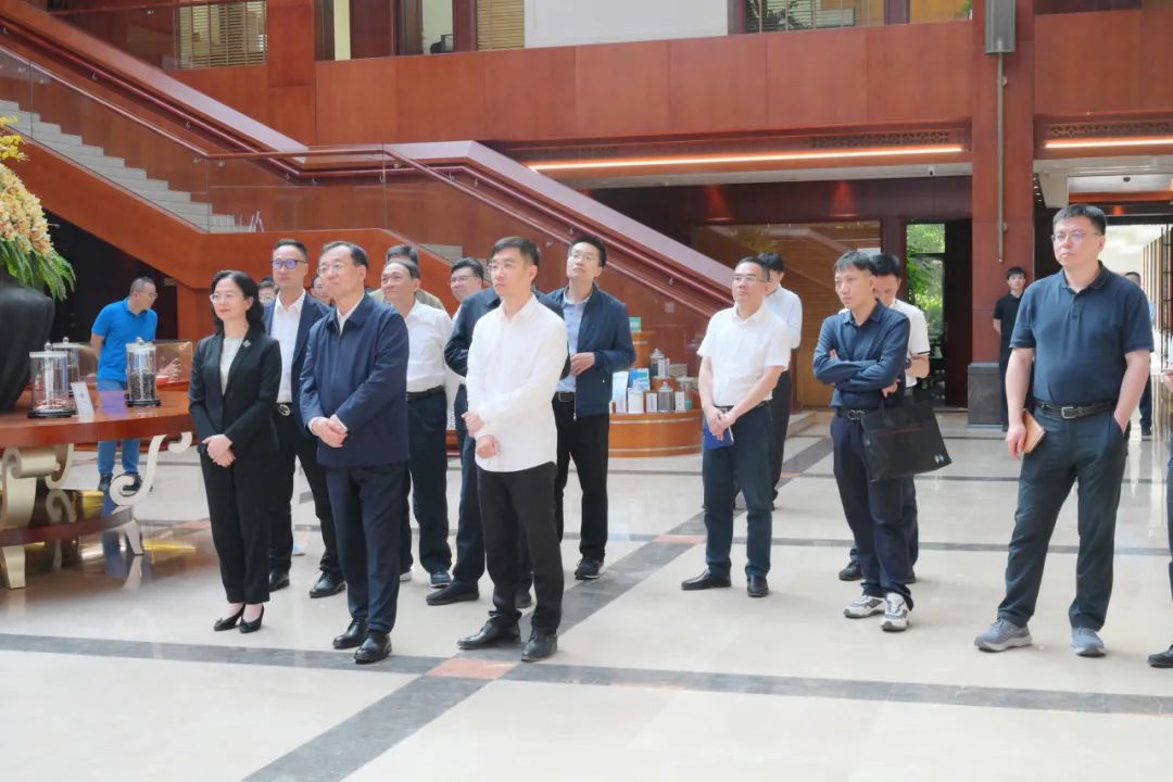 在福建省副省长江尔雄,新华社福建分社社长江时强,宁德市委副书记练欣