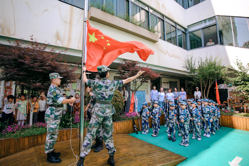 军梦筑童年丨南京市多伦路幼儿园举办大班年级"小小兵"主题活动