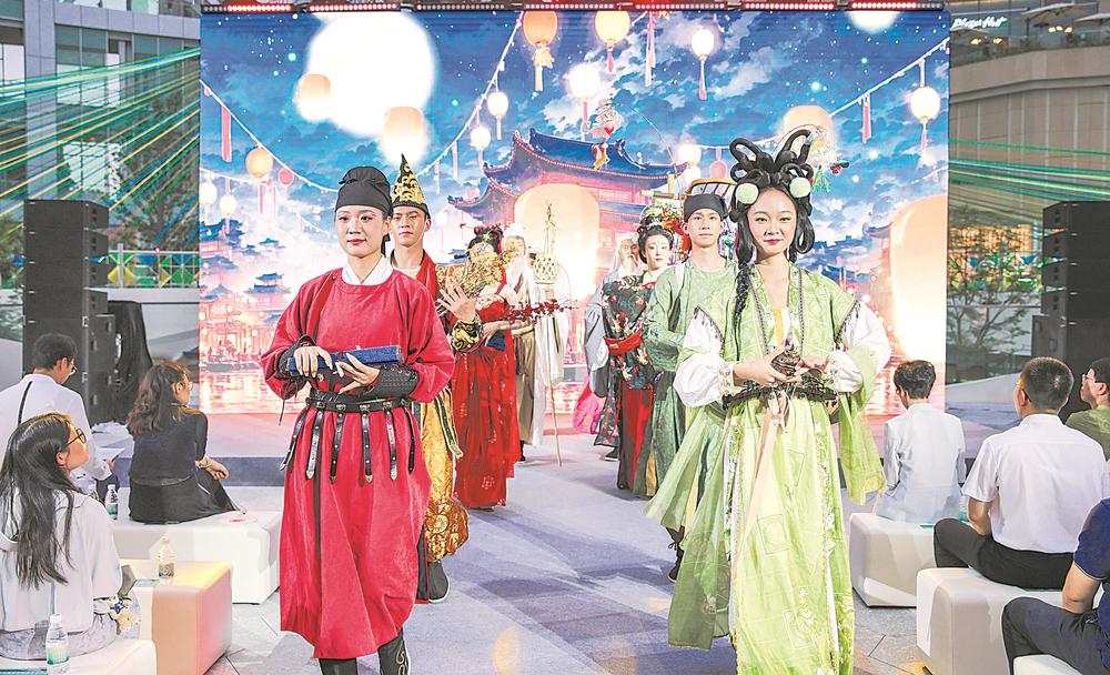 新"十二月市"四月锦市·锦绣时尚潮购月启幕