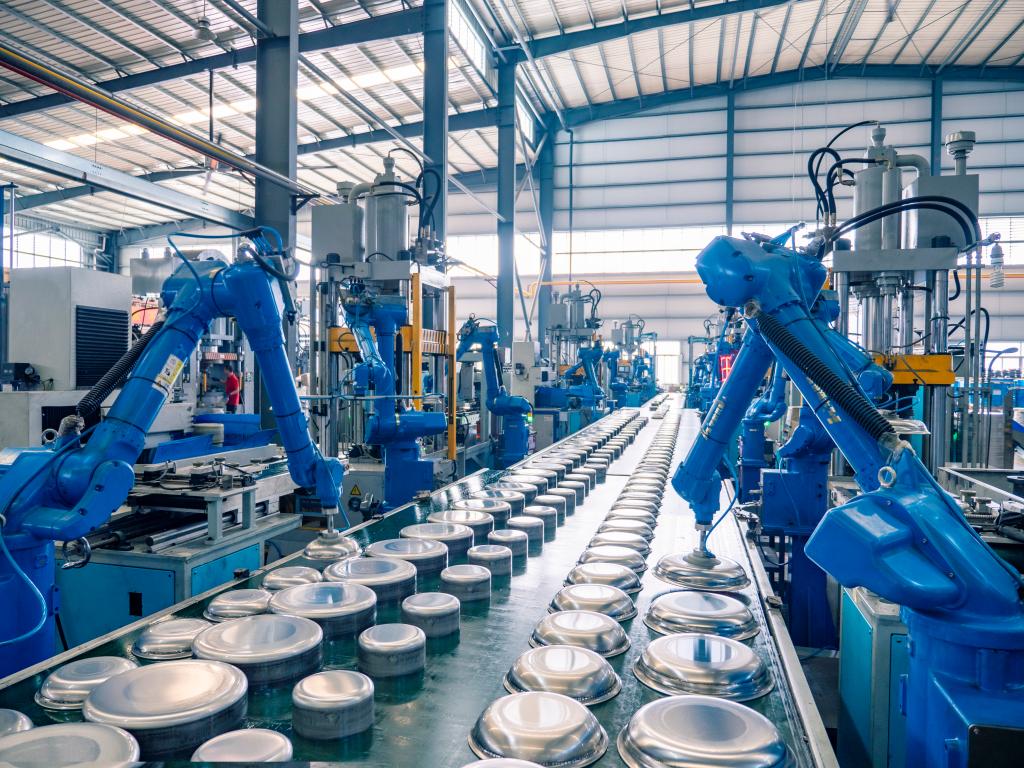 6969图为先丰不锈钢制品有限公司的自动化生产线.(受访者供图)