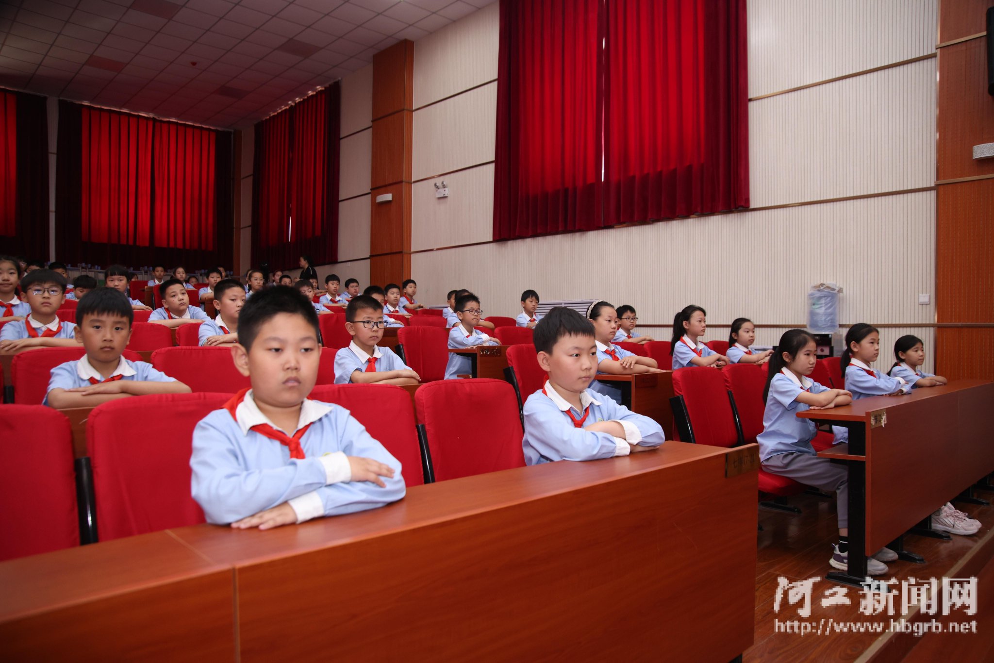 沧州市总工会开展"劳模工匠进校园"宣讲活动