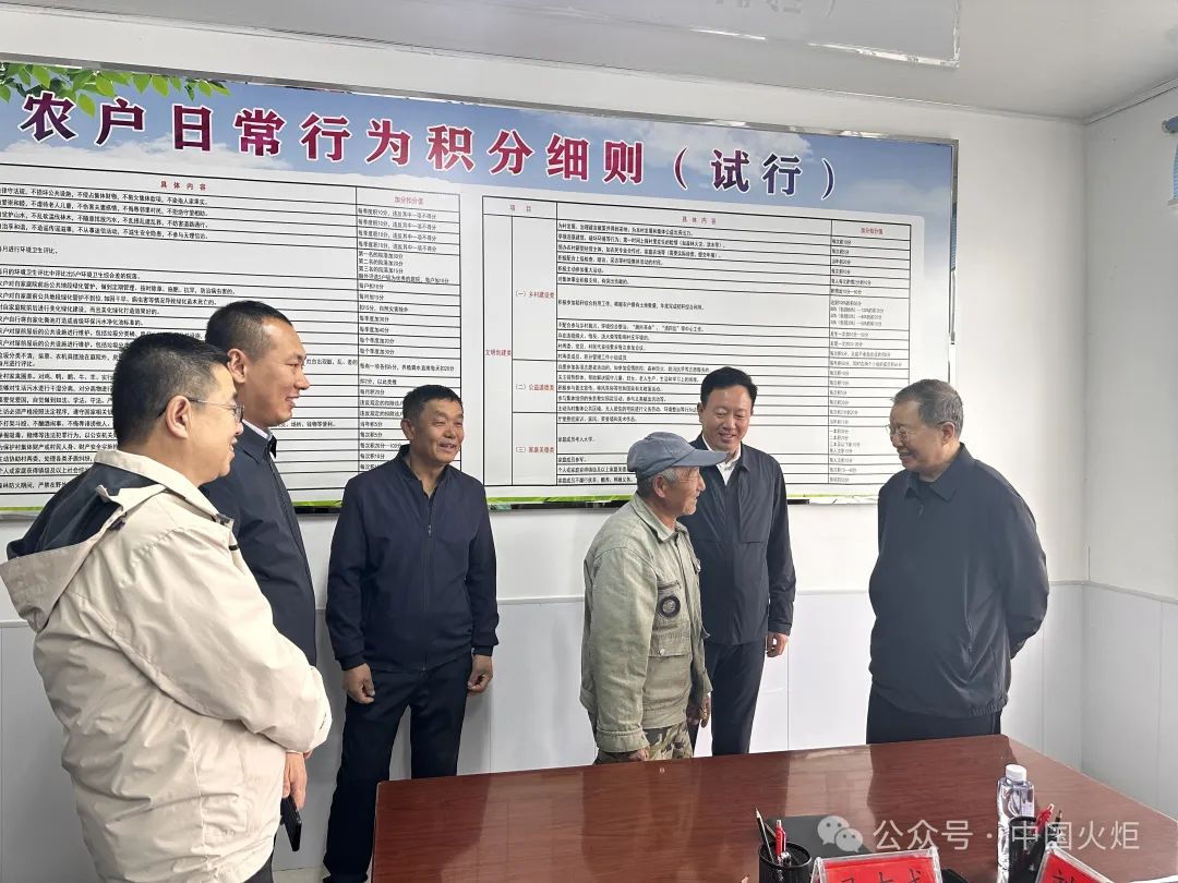 黑龙江省双鸭山市关工委常务副主任张英杰一行,深入宝清县夹信子镇