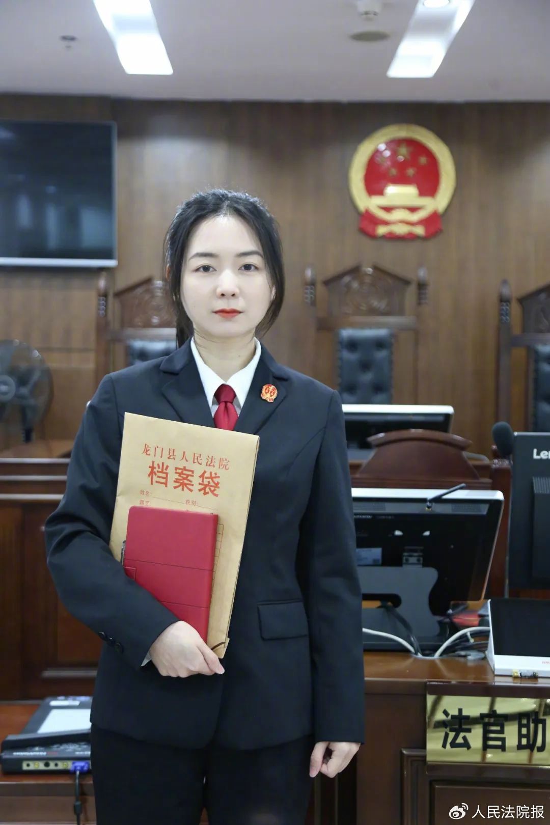 广东省龙门县人民法院审判管理办公室负责人陈嘉雯"跑了大半年都没