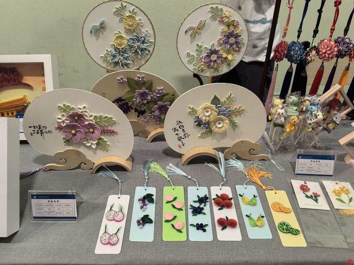 开幕式上,滕州市特殊教育中心的孩子们以中国鼓《中国范》,舞蹈《一起