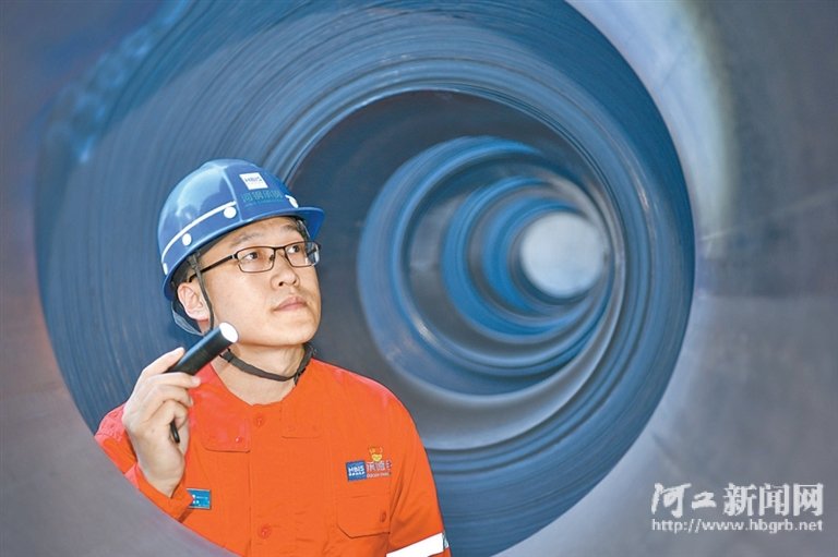 筑梦现代化 共绘新图景·劳动者之歌丨葛林楠:追求卓越淬炼成钢