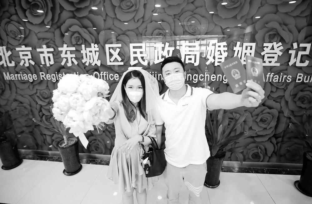 放下人情"面子" 展现文明"里子"