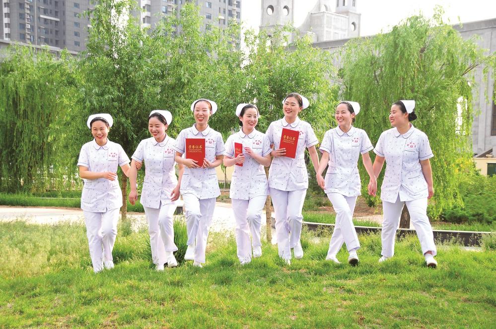 朝气蓬勃的妇幼护理团队护理技能操作竞赛寻找"最美天使"摄影比赛获奖