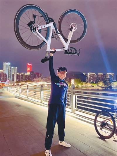 花式表白祖国和家乡 这是骑行爱好者独有的浪漫