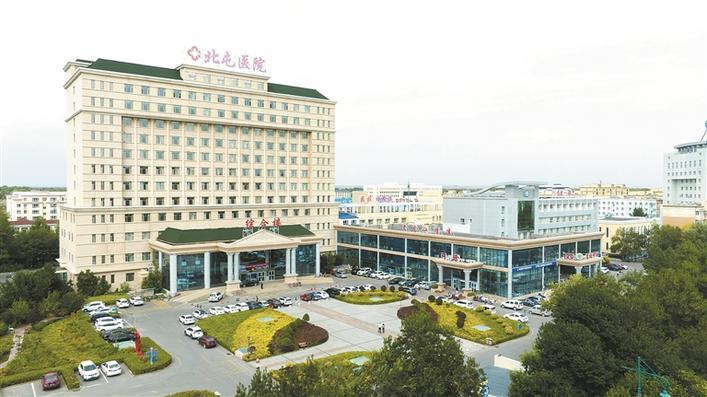 兵团日报常驻记者  李正虎  摄5月6日,在十师北屯职业技术学校