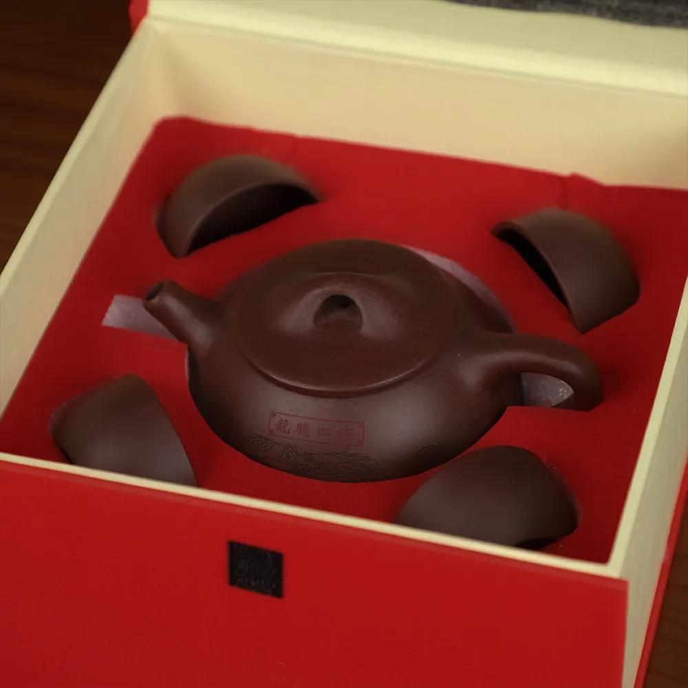 每套都配有收藏证书和产品证书,正品保障!