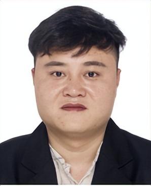 王炜,外号"王八",身份证号码:36233419880702****,户籍地:婺源县