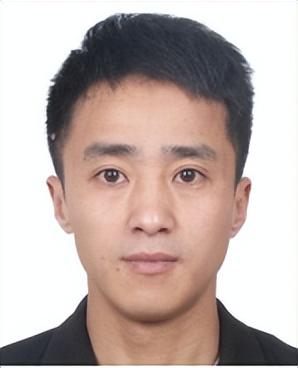 王炜,外号"王八",身份证号码:36233419880702****,户籍地:婺源县