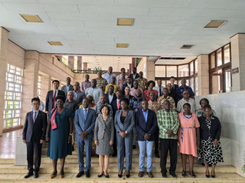 驻圣多美和普林西比大使徐迎真出席使馆同圣普国民议会联合举办的"