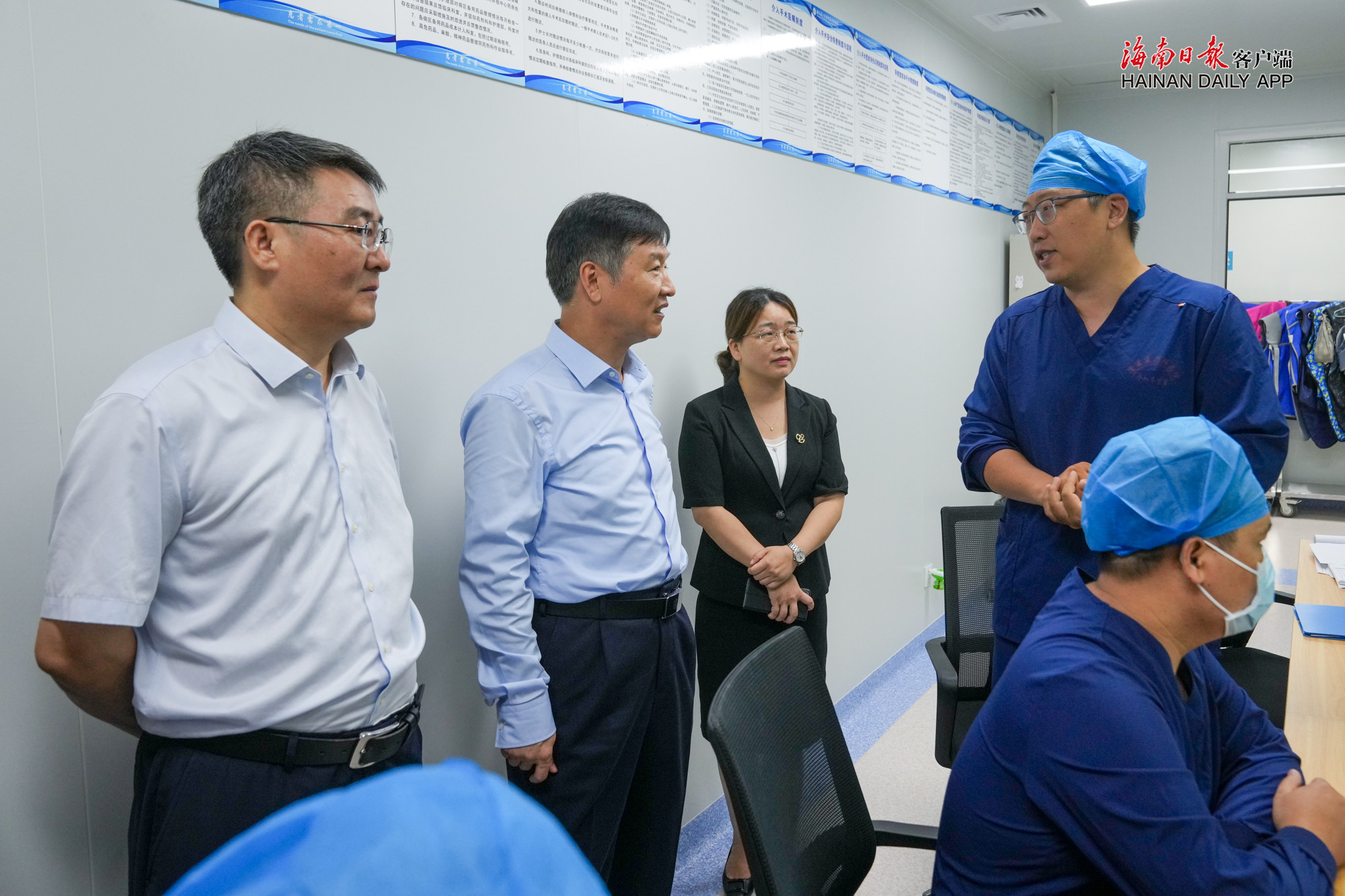 刘小明在澄迈县调研经济社会发展