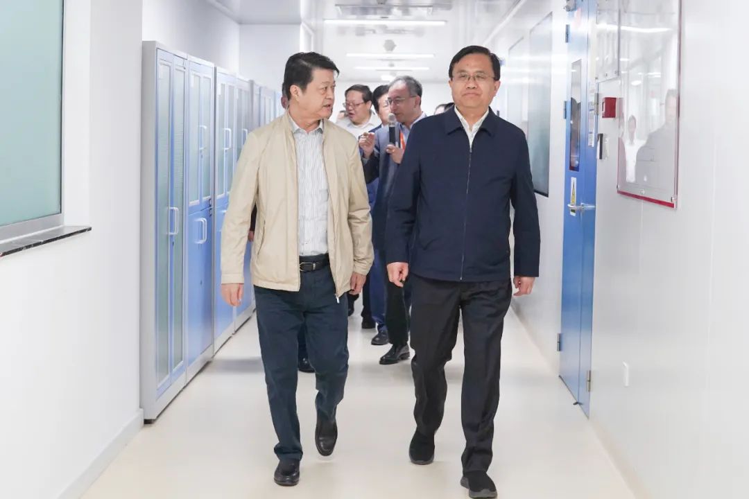 山东省副省长宋军继来荣昌生物考察省抗体药物重点实验室建设情况