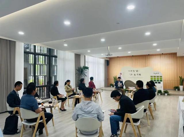 海湾镇海兴社区居委"组合拳"式"精"治理,激活社区治理"一江春水"!