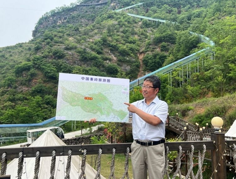 让世界爱上秦岭"为主旨的"丈量大秦岭"科学考察和文化传播行动开启于