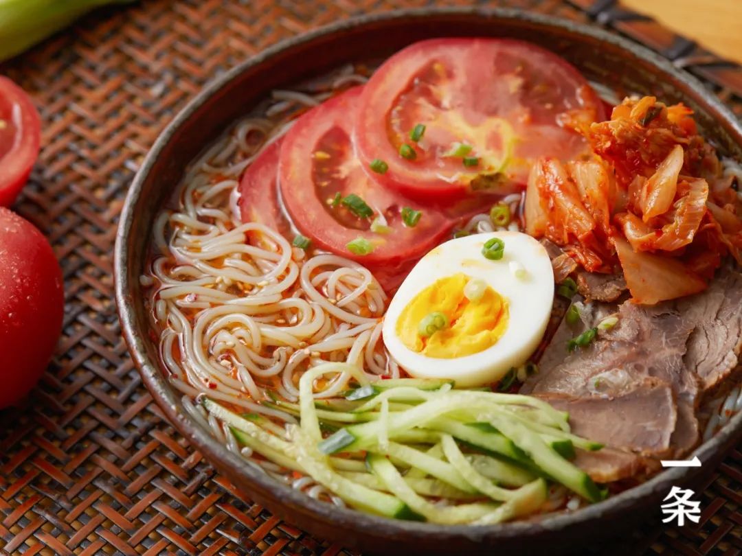 正宗朝鲜族冷面,q弹劲道,酸甜清爽,10分钟就能搞定