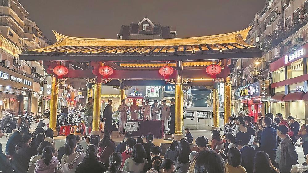 相声"逗乐"古城