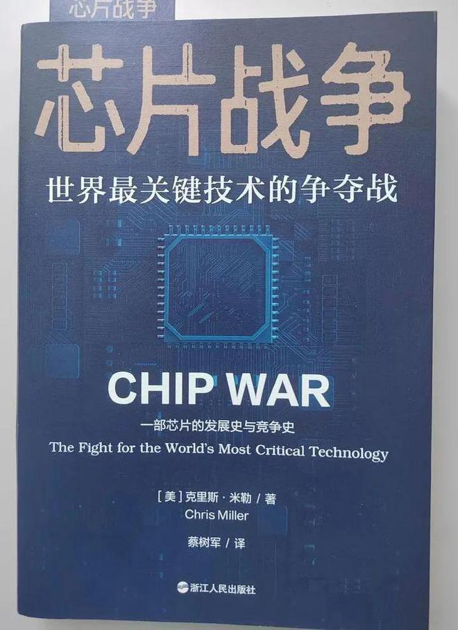 经典书目推荐高中部进行的读书月的手抄报制作和书籍推荐阅读活动,在