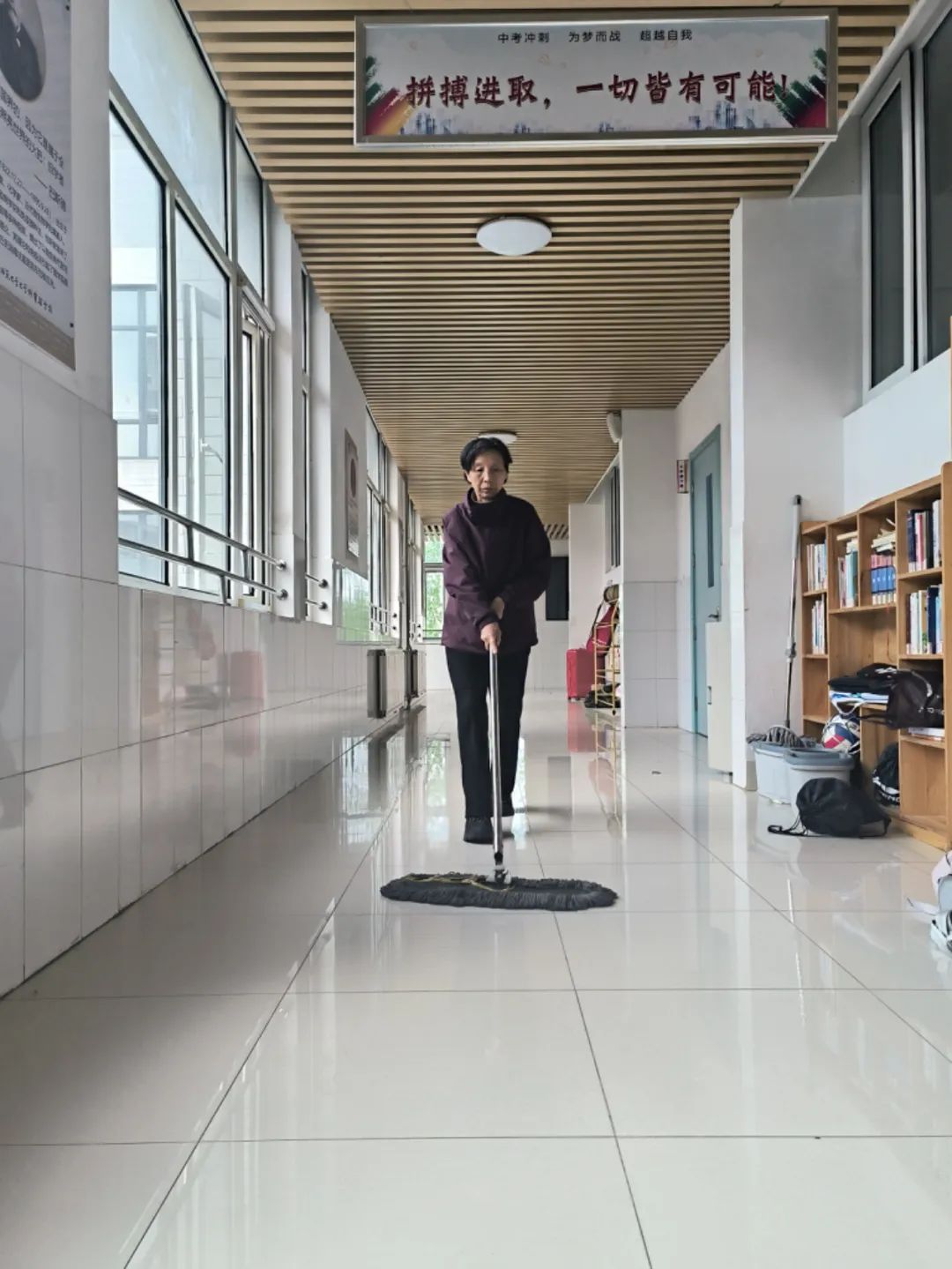 经济新闻滚动>正文> 面对每周走失两三次的情况,孙元金感到崩溃.